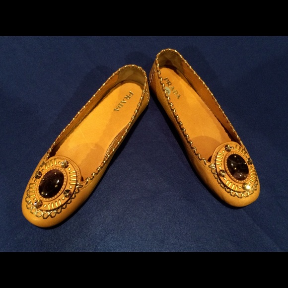 🌞❌SOLD❌Prada Leather Moccasins🌞 - Picture 5 of 8